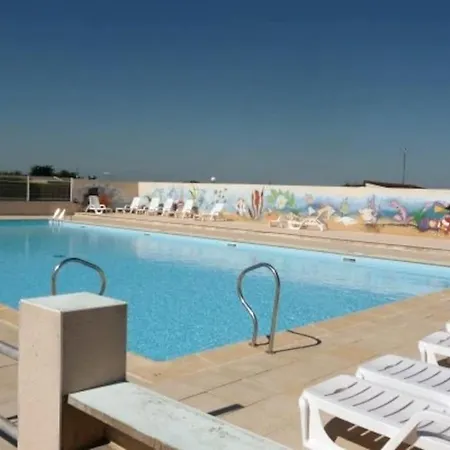 Дом отдыха Mobile A 200m De La Dans Familial Avec Piscine, Jeux Et Activites Порник