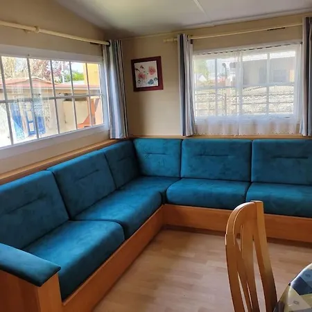 Mobile A 200m De La Dans Familial Avec Piscine, Jeux Et Activites Дом отдыха *