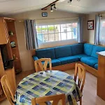 Mobile A 200m De La Dans Familial Avec Piscine, Jeux Et Activites Tatil Evi Pornic
